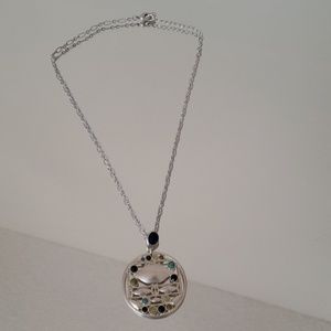 Statement necklace